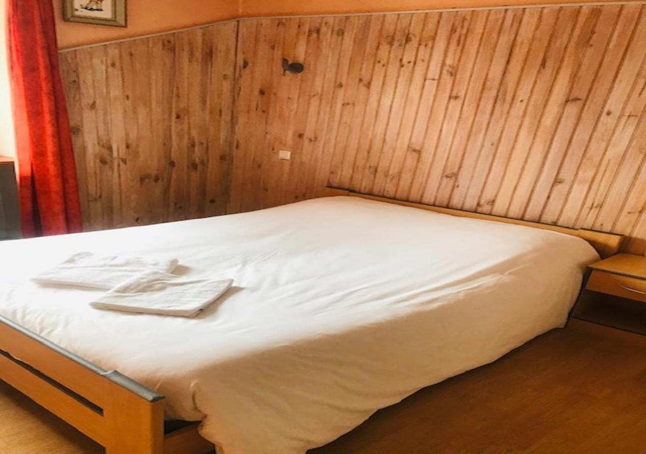 Hotel Des Cevennes Mezilhac Kültér fotó